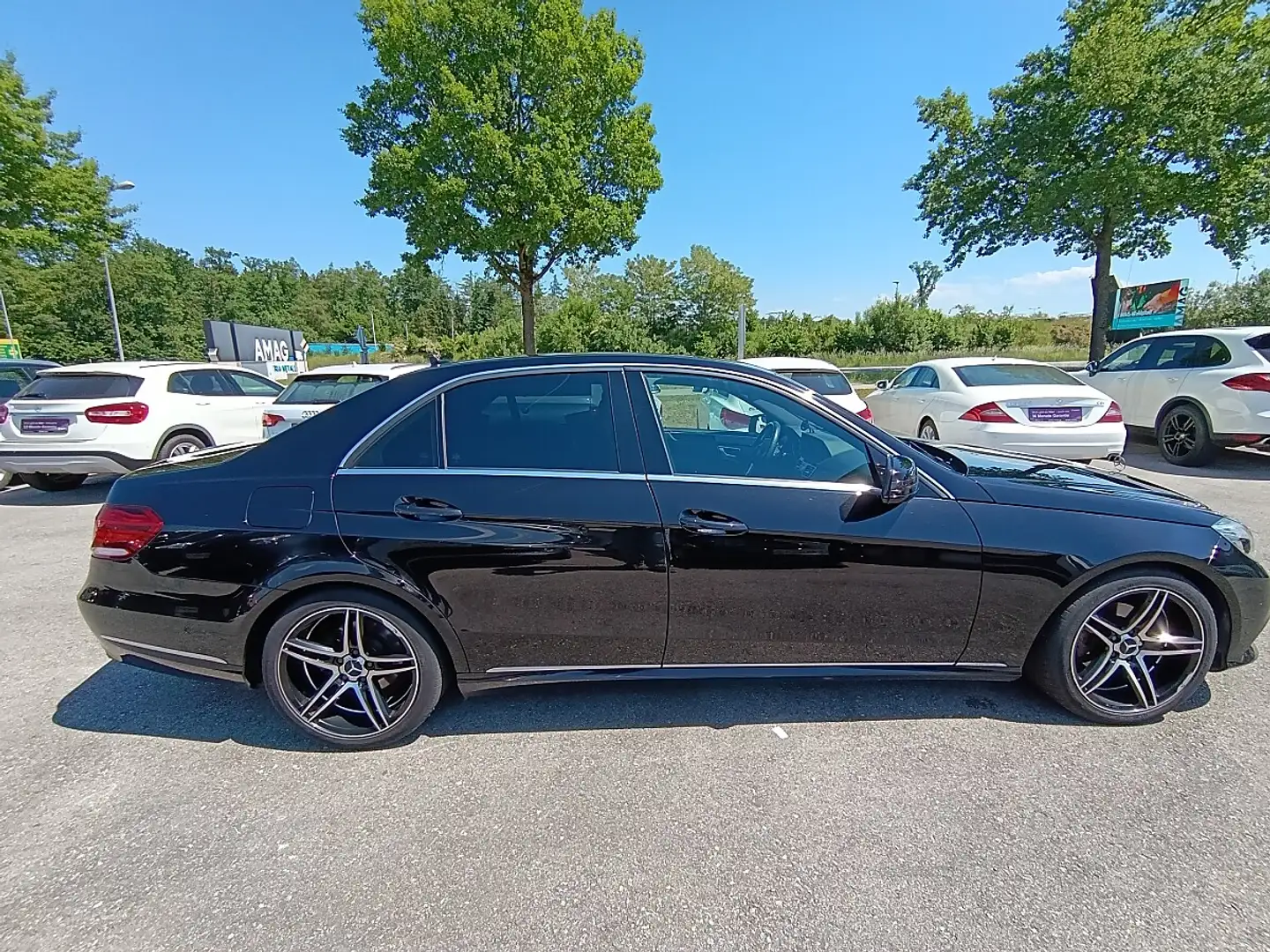 Mercedes-Benz E 220 BlueTEC BlueEfficiency Edition Avantgarde Aut. Schwarz - 2
