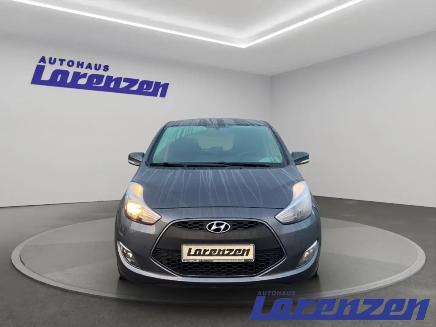 Hyundai iX20 1.6 Benzin A T Comfort Navi Dyn. Kurvenlicht Klima Grau - 2