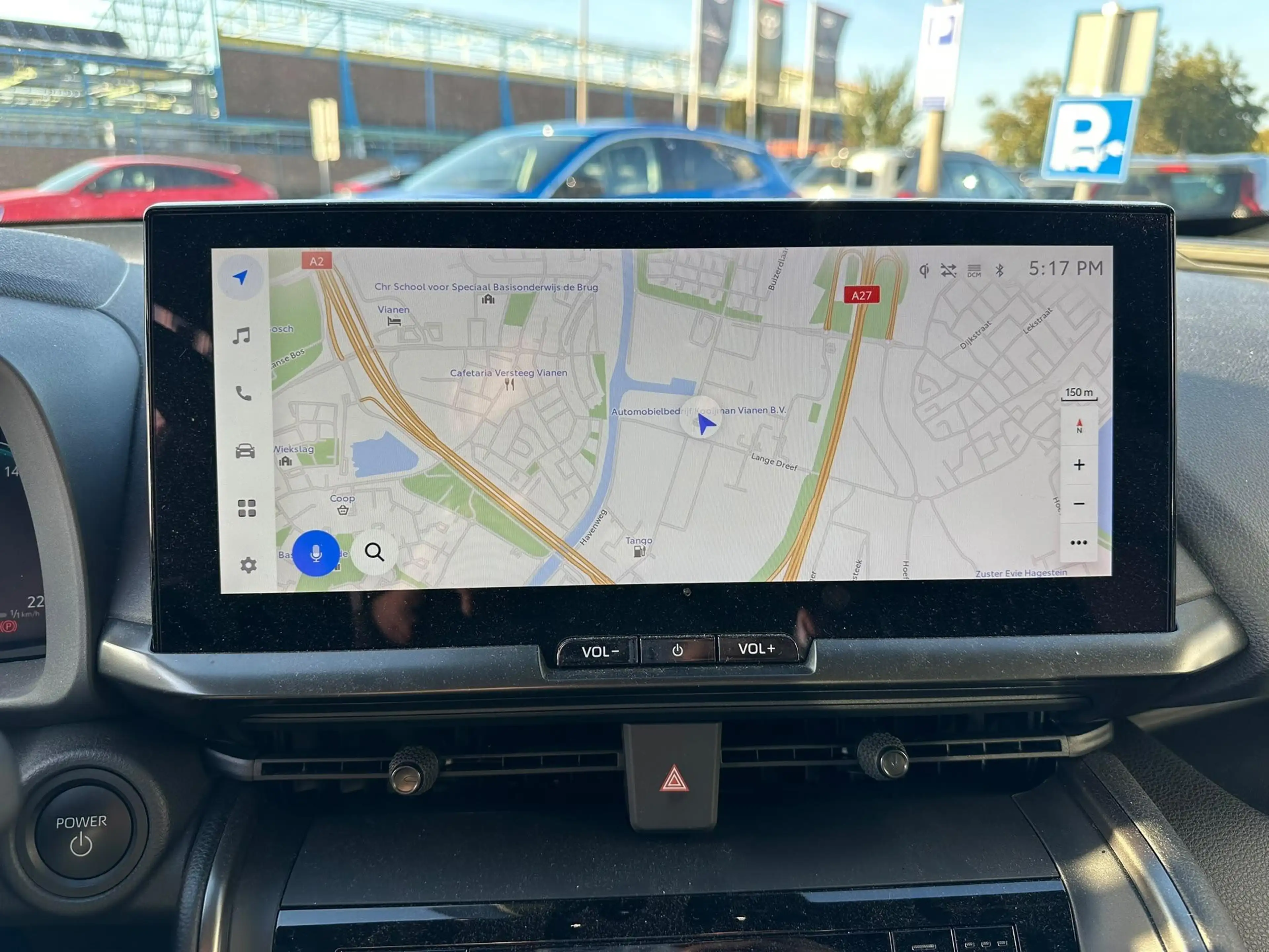 Toyota C-HR 2.0 Plug-in Hybrid 220 Executive — photo 6