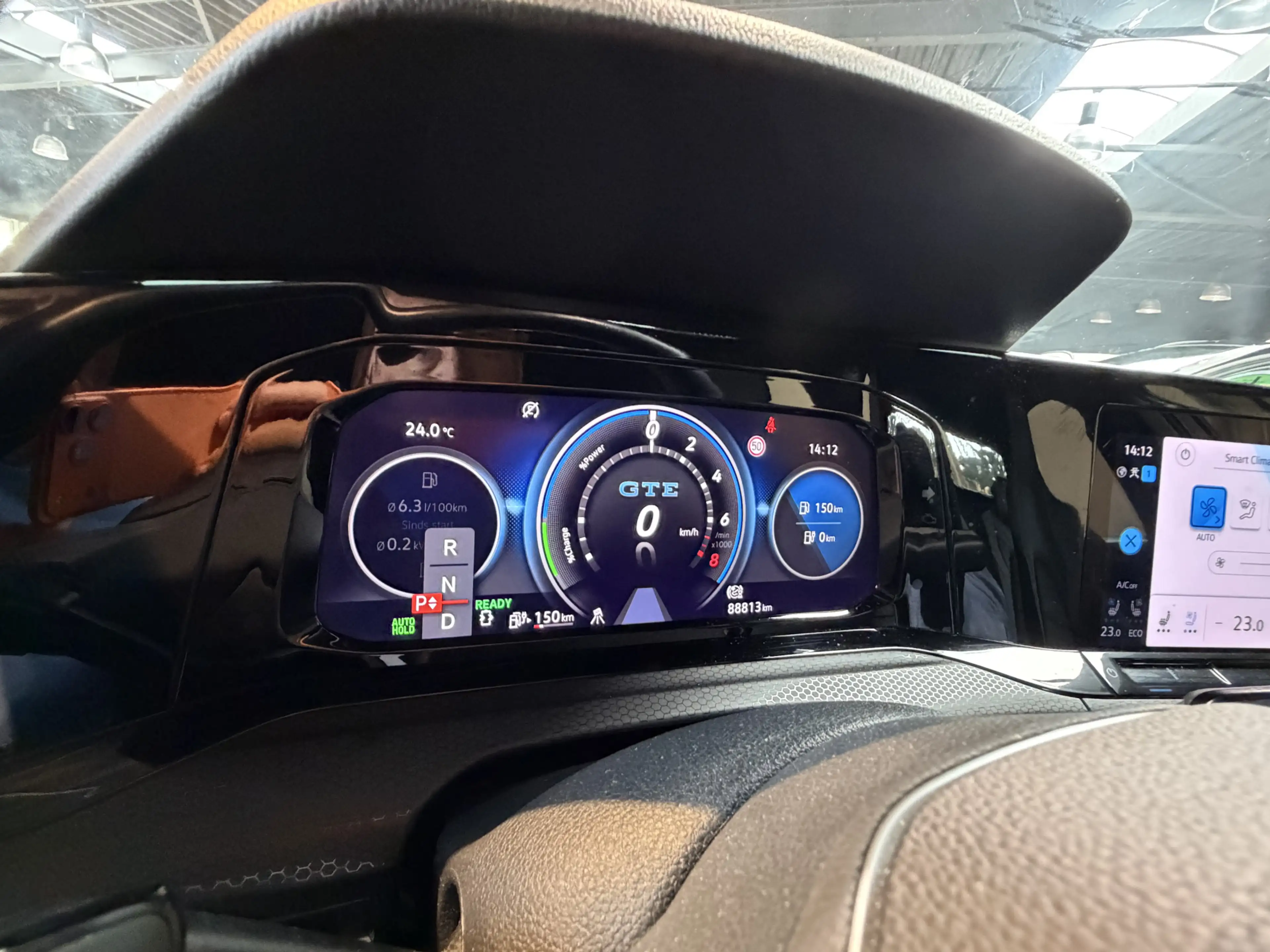 Volkswagen Golf GTE 1.4 eHybrid PANORAMADAK | SPECIALE BEKLEDING | MEM — photo 35