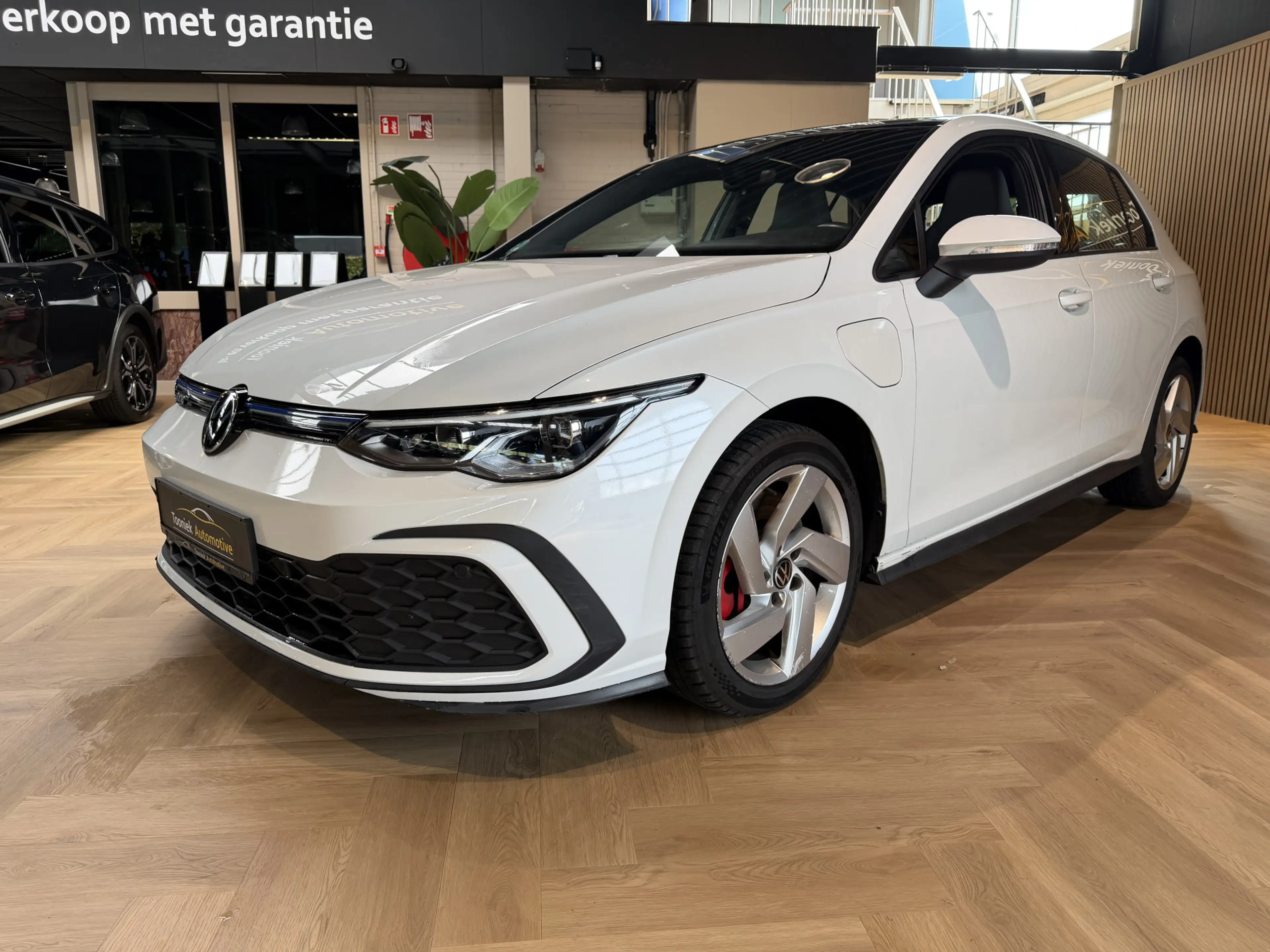 Volkswagen Golf GTE 1.4 eHybrid PANORAMADAK | SPECIALE BEKLEDING | MEM — photo 7