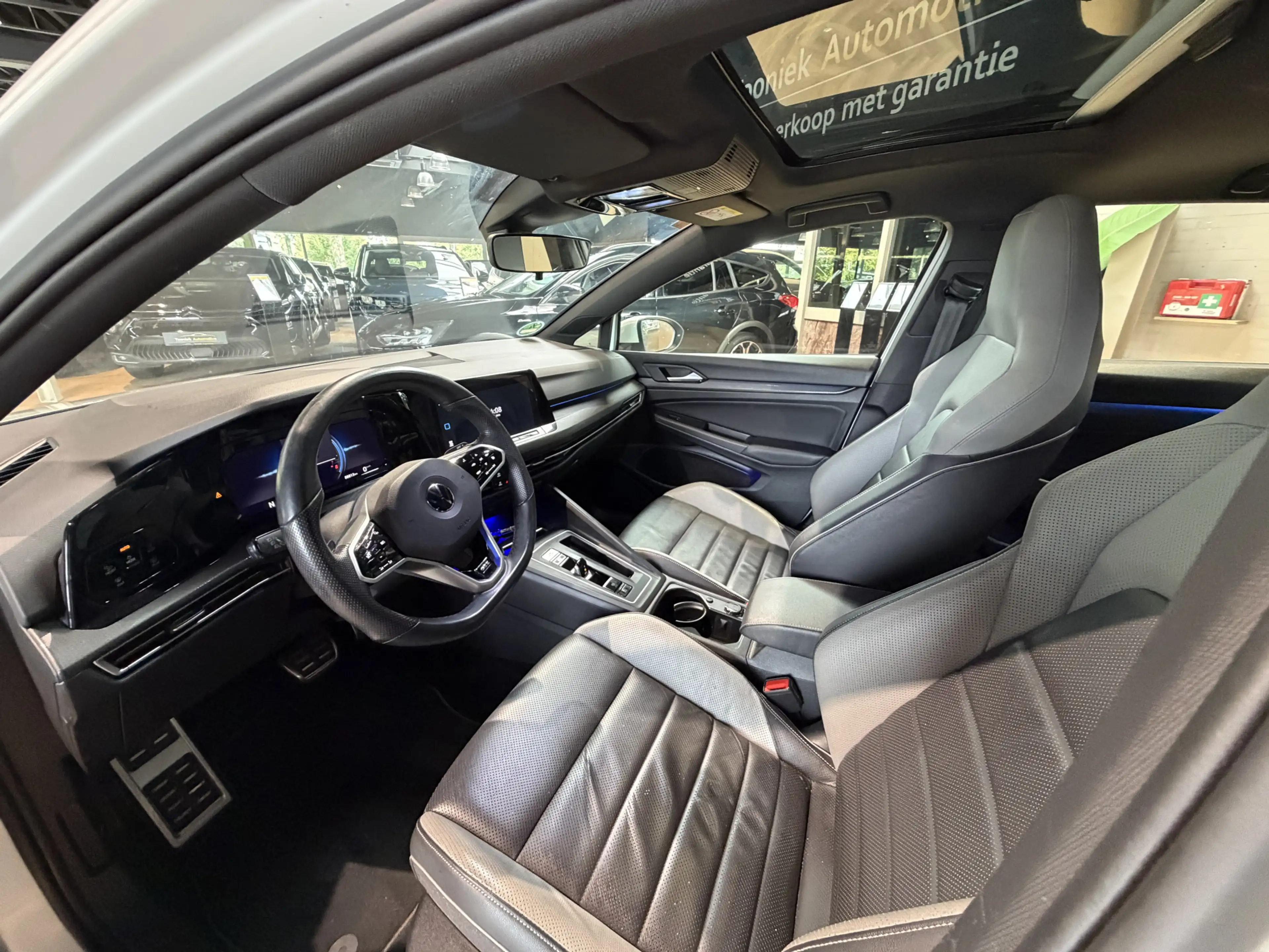 Volkswagen Golf GTE 1.4 eHybrid PANORAMADAK | SPECIALE BEKLEDING | MEM — photo 10