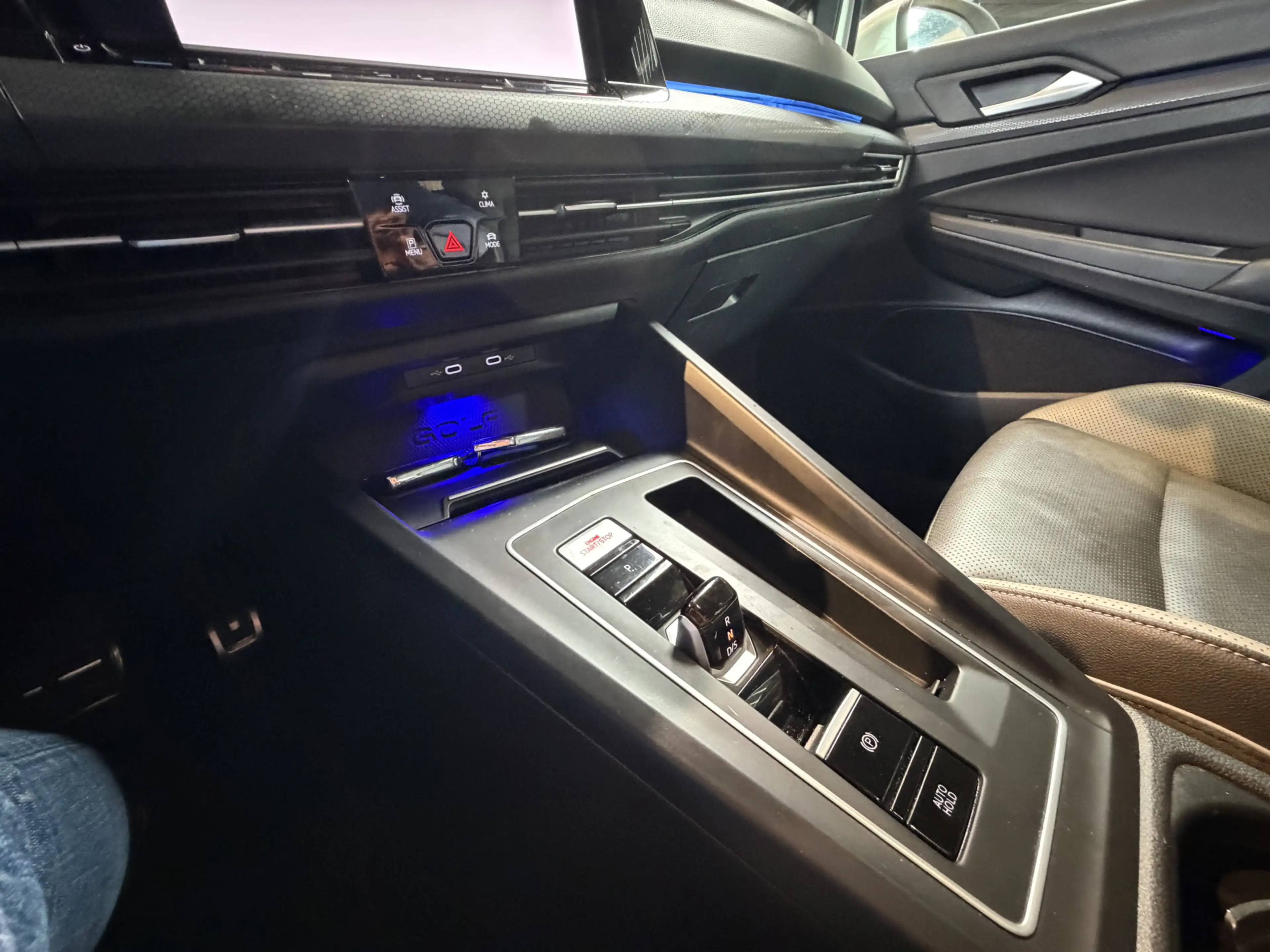Volkswagen Golf GTE 1.4 eHybrid PANORAMADAK | SPECIALE BEKLEDING | MEM — photo 29