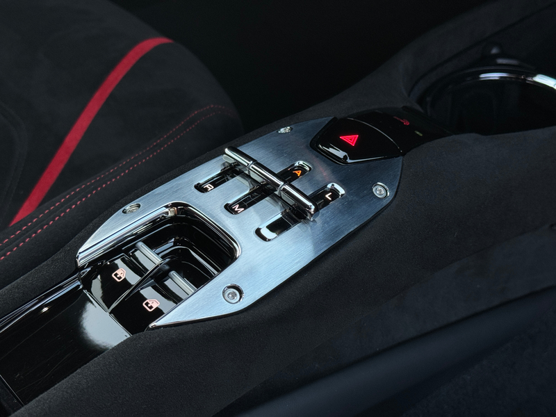 Ferrari 296 GTB / Lift / Camera / Led / Carbon / 1st hand / VAT — photo 14