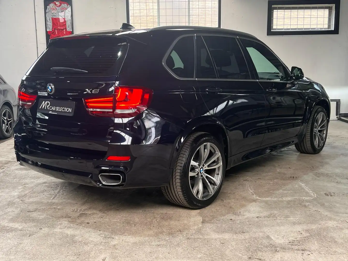 BMW X5 xDrive35i High Executive 7p. M Sport | LED | Panor Zwart - 2