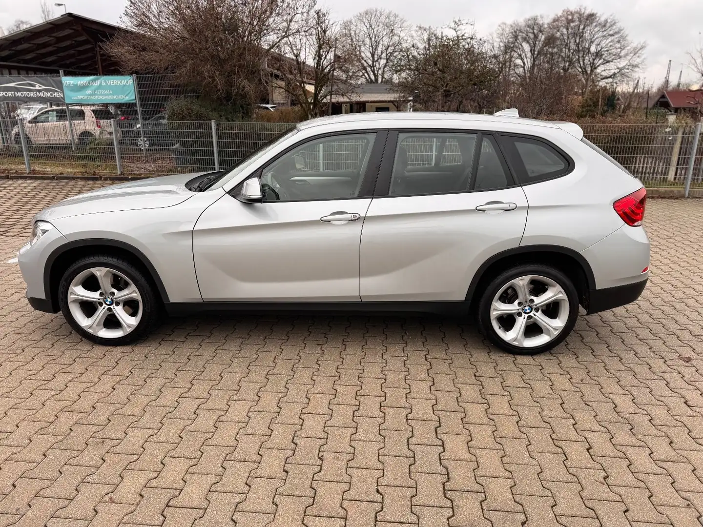 BMW X1 20 d xDrive NAVI XENON 18 ZOLL Argent - 2