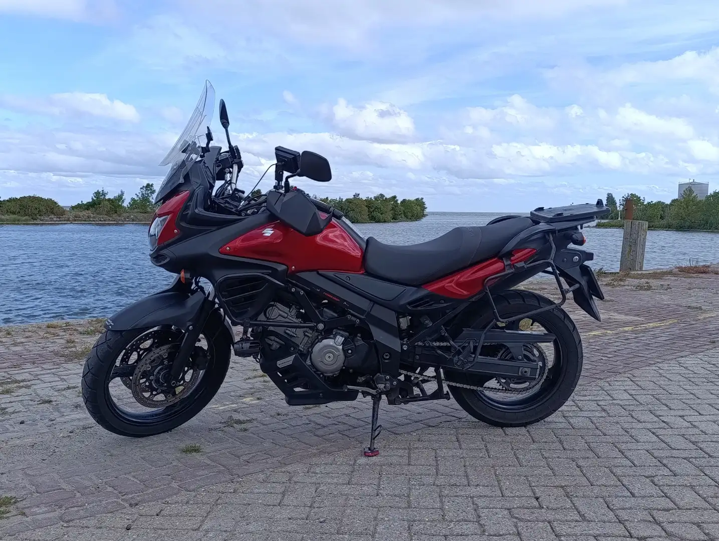 Suzuki V-Strom 650 Piros - 1