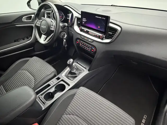 Kia Ceed view 8