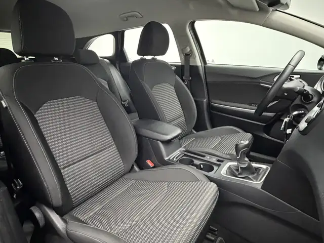 Kia Ceed view 9