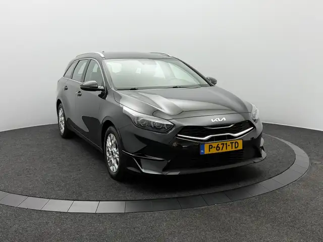 Kia Ceed view 5