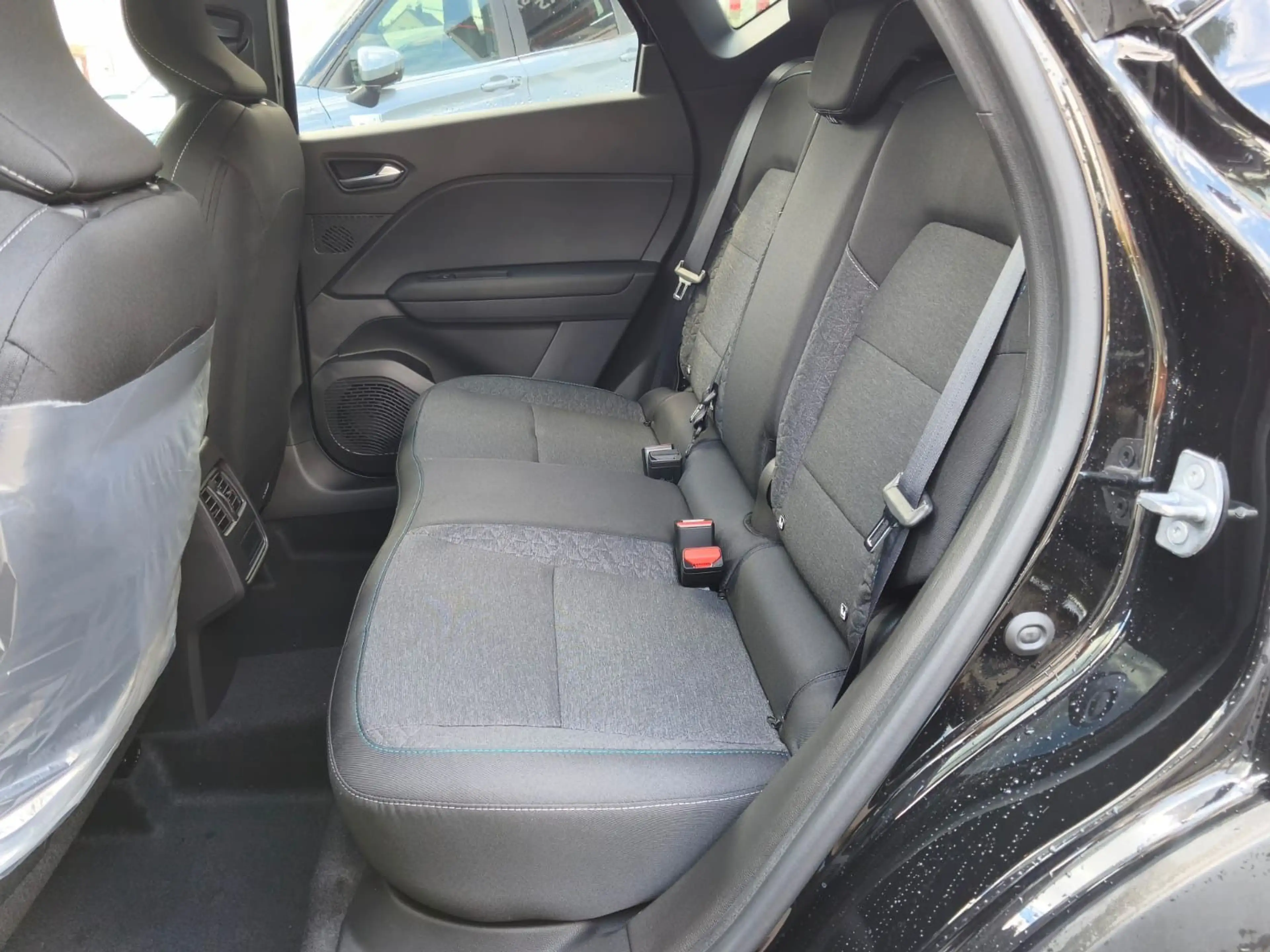 Mitsubishi ASX 1.8 Hybrid Black — photo 6