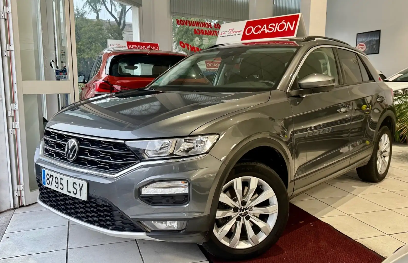Volkswagen T-Roc 2.0TDI Advance DSG7 Gris - 1