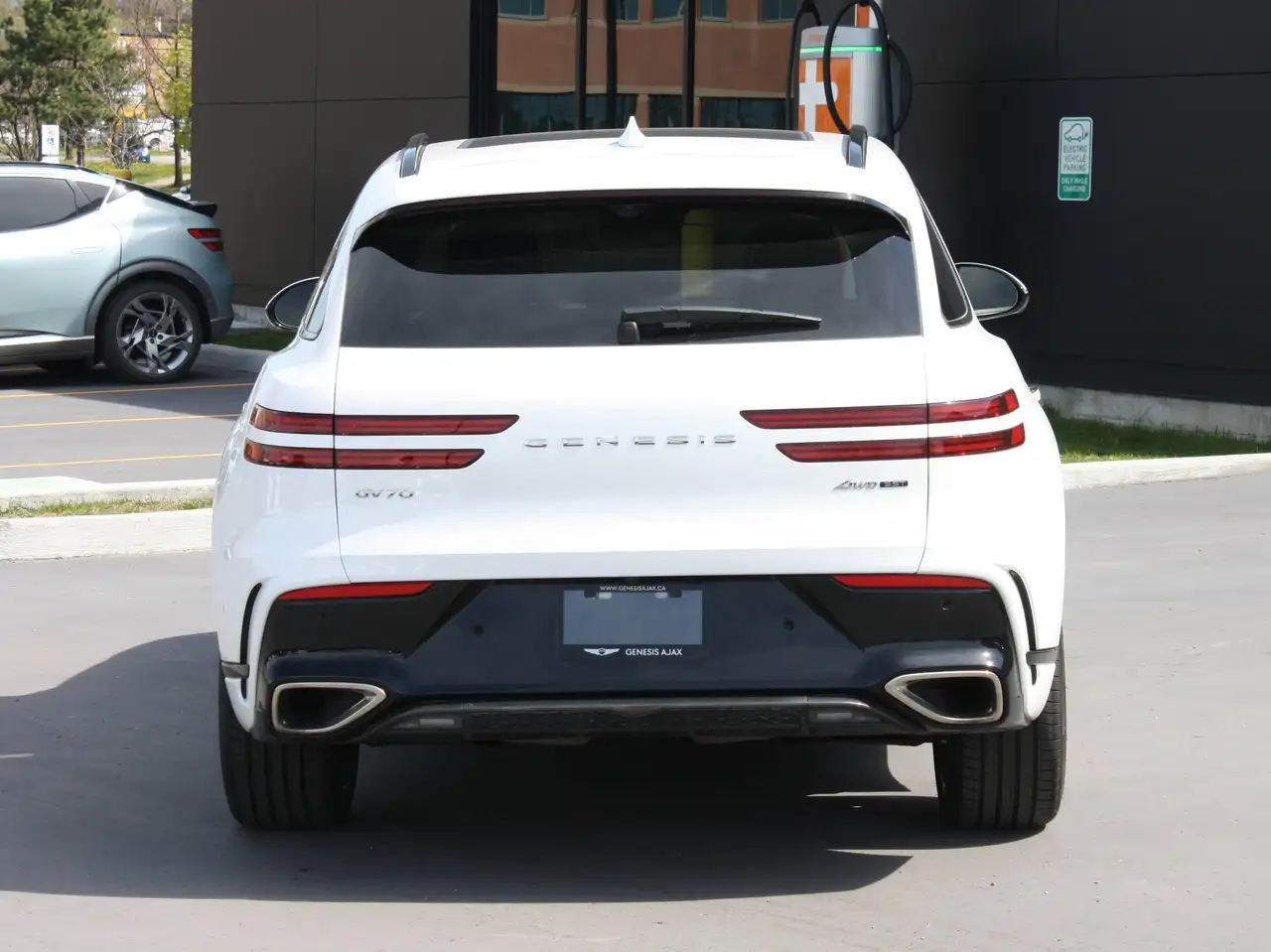 Genesis GV70 photo Genesis GV70