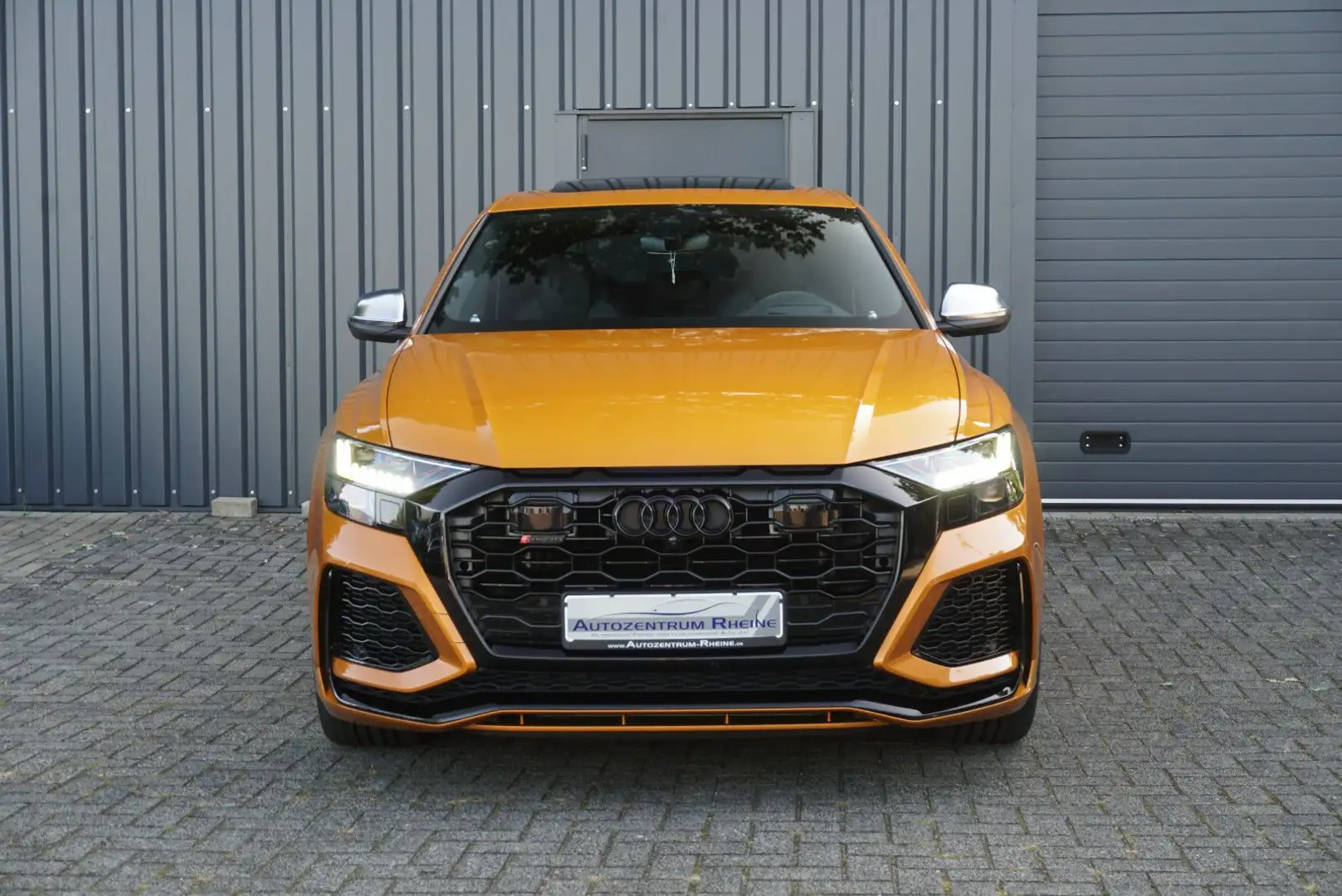 Audi RS Q8 HUD Pano 360° B&O Sitzbelüf 23"Dynamic Soft Orange - 2