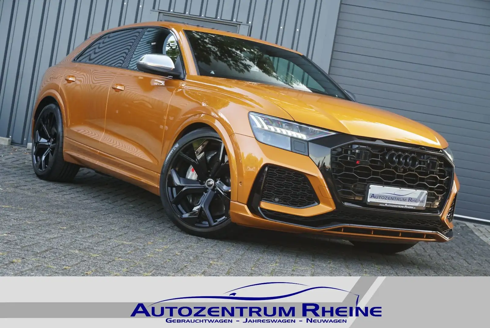 Audi RS Q8 HUD Pano 360° B&O Sitzbelüf 23"Dynamic Soft Orange - 1