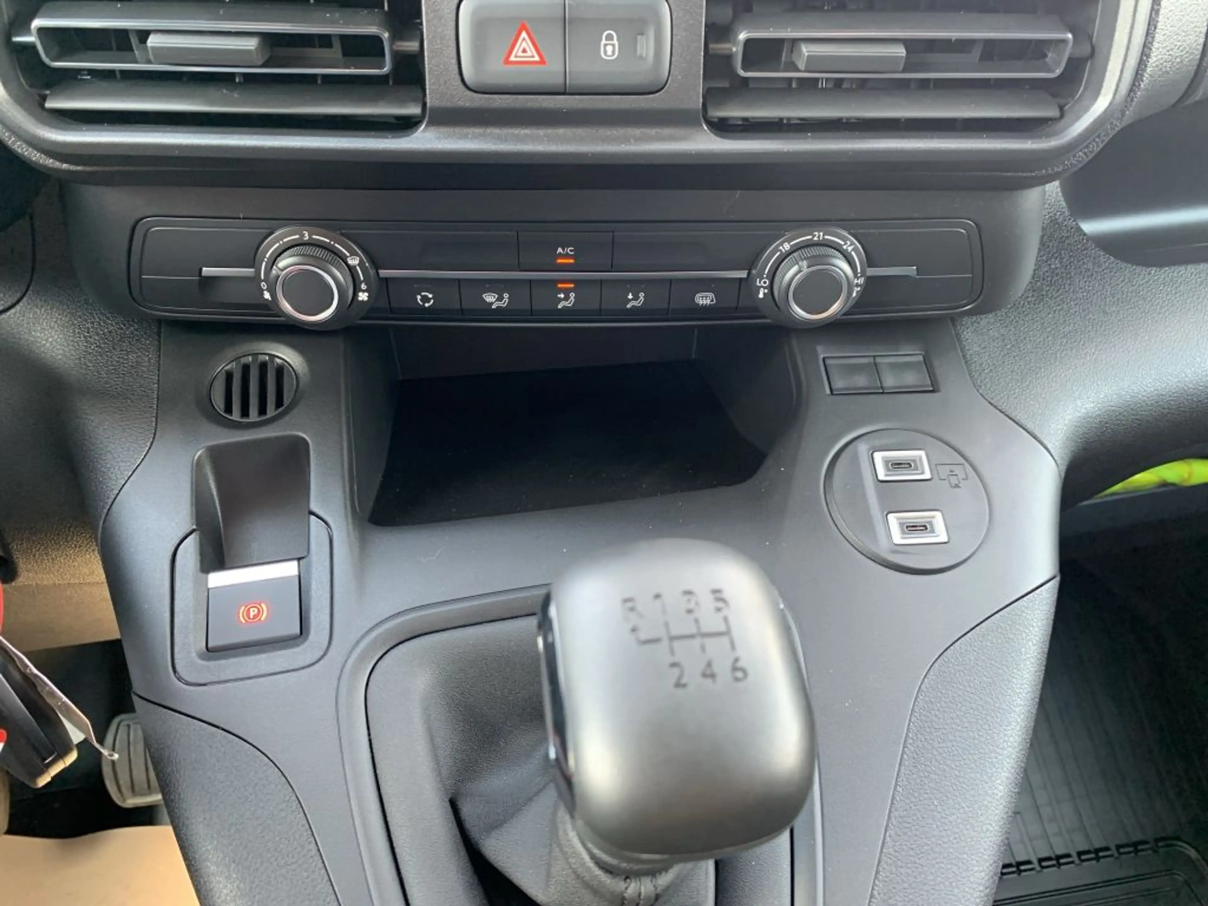 Toyota Proace City Electric L1 Work — photo 9
