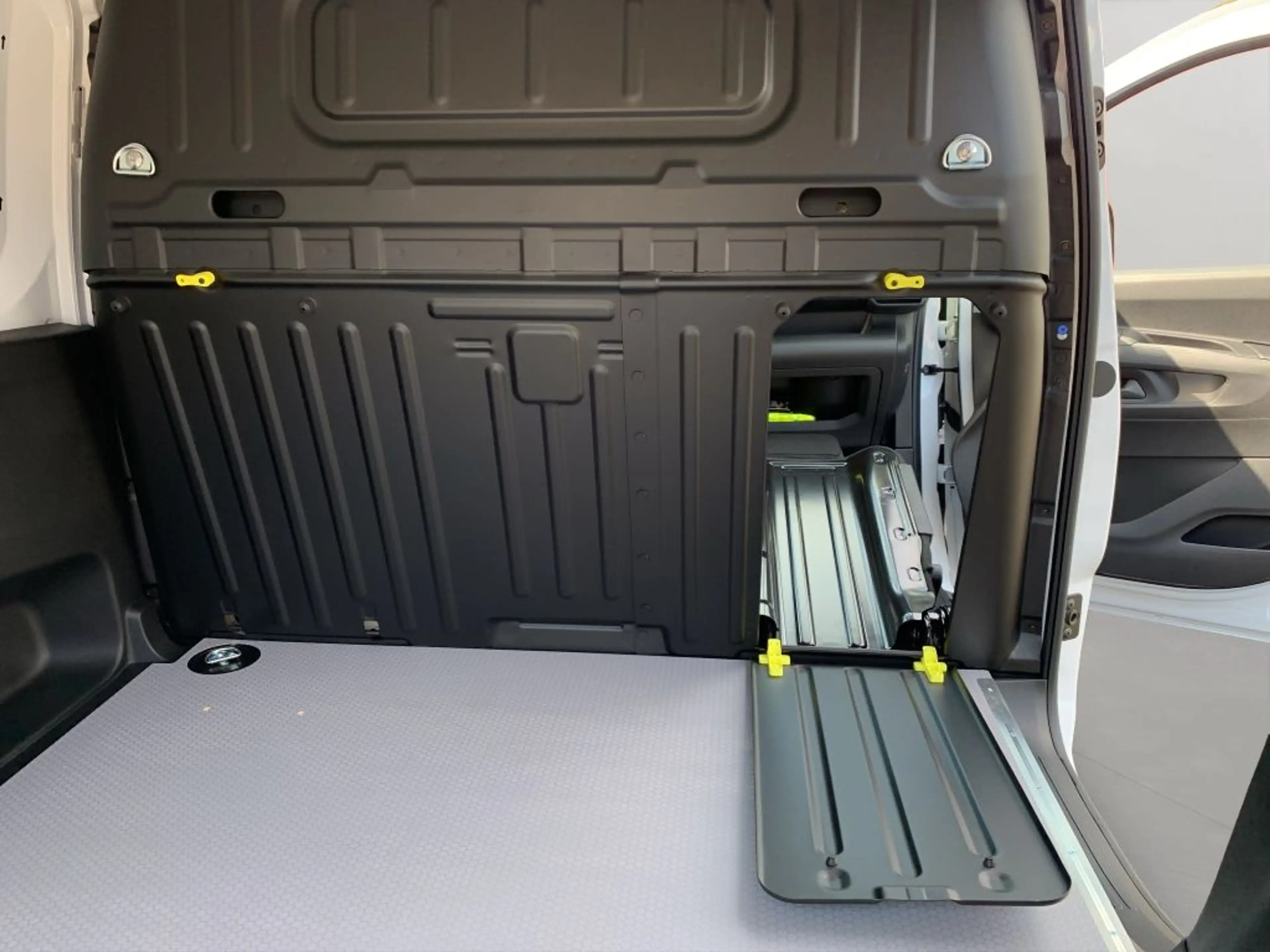 Toyota Proace City Electric L1 Work — photo 11