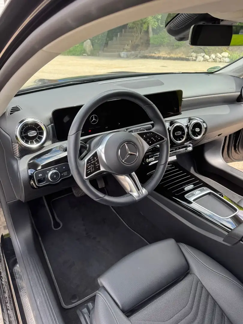 Mercedes-Benz A 180 Siehe Bilder Noir - 2