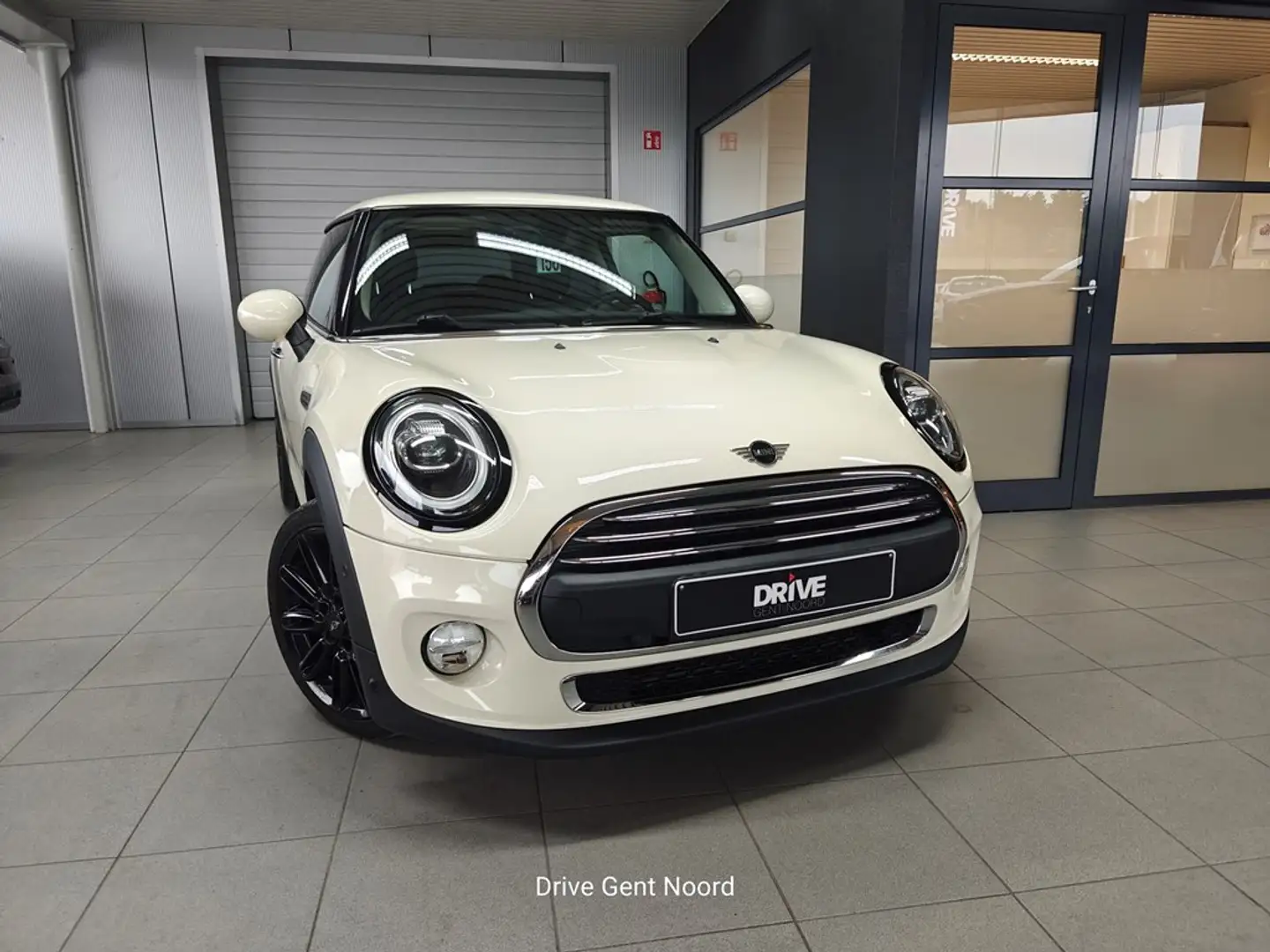 MINI Cooper T 102 *Sportzetels/Leder/verw.zetel/PDC/LED* Beige - 2