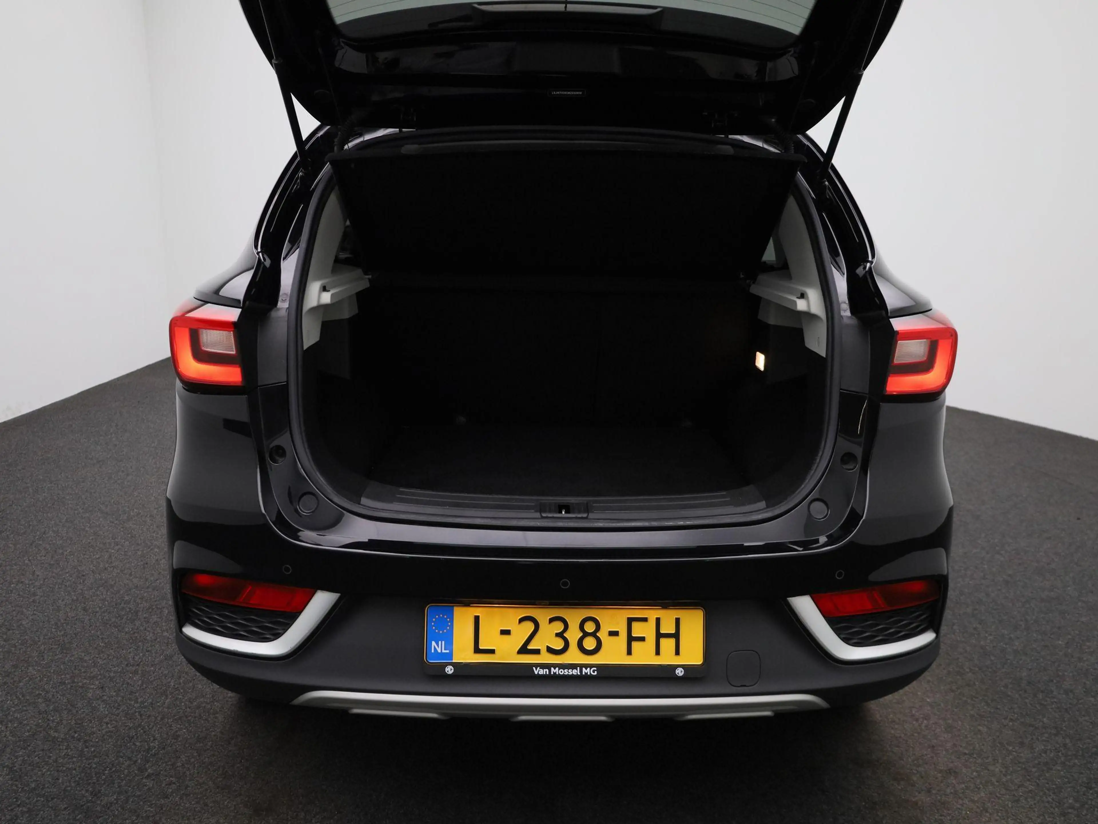 MG ZS EV Luxury 45 kWh — photo 13