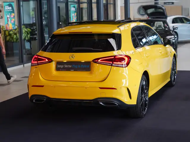 Mercedes-Benz A-Class view 3
