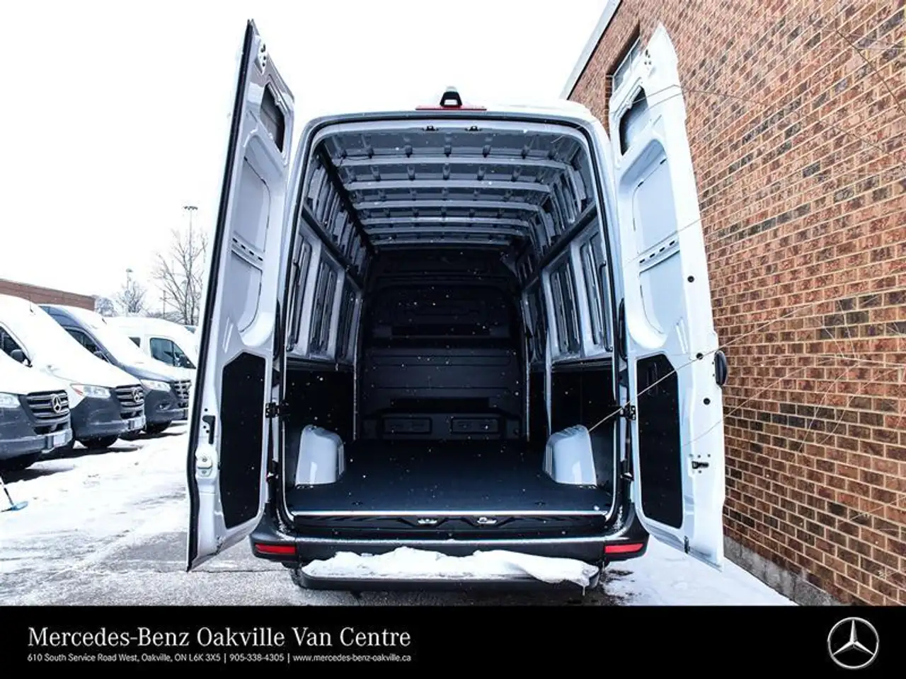 Mercedes-Benz Sprinter снимка Mercedes-Benz Sprinter