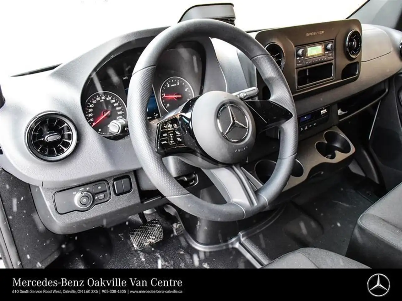 Mercedes-Benz Sprinter снимка Mercedes-Benz Sprinter