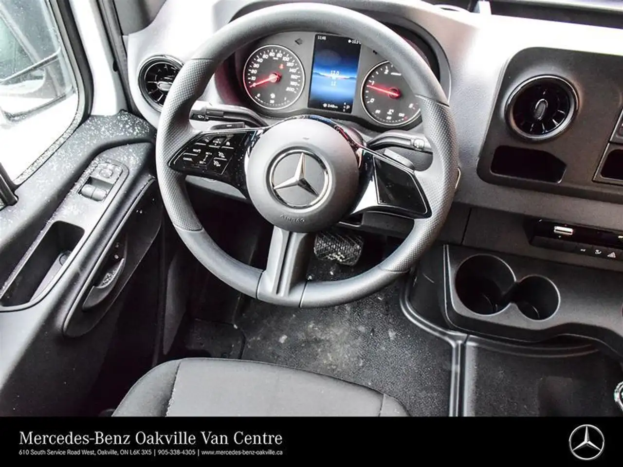 Mercedes-Benz Sprinter снимка Mercedes-Benz Sprinter