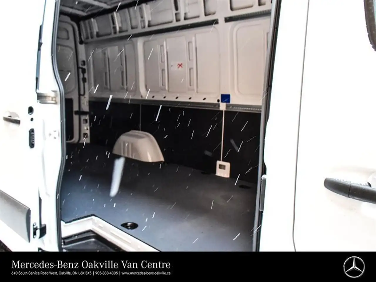 Mercedes-Benz Sprinter снимка Mercedes-Benz Sprinter