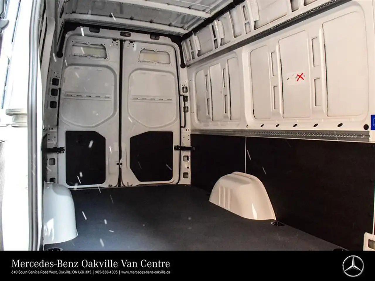 Mercedes-Benz Sprinter снимка Mercedes-Benz Sprinter