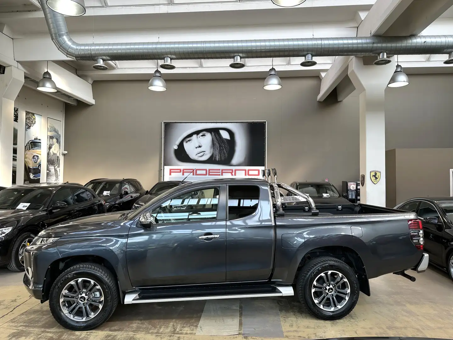 Mitsubishi L200 Club cab 2.3d 4wd 150cv Intense - Carplay Grigio - 2