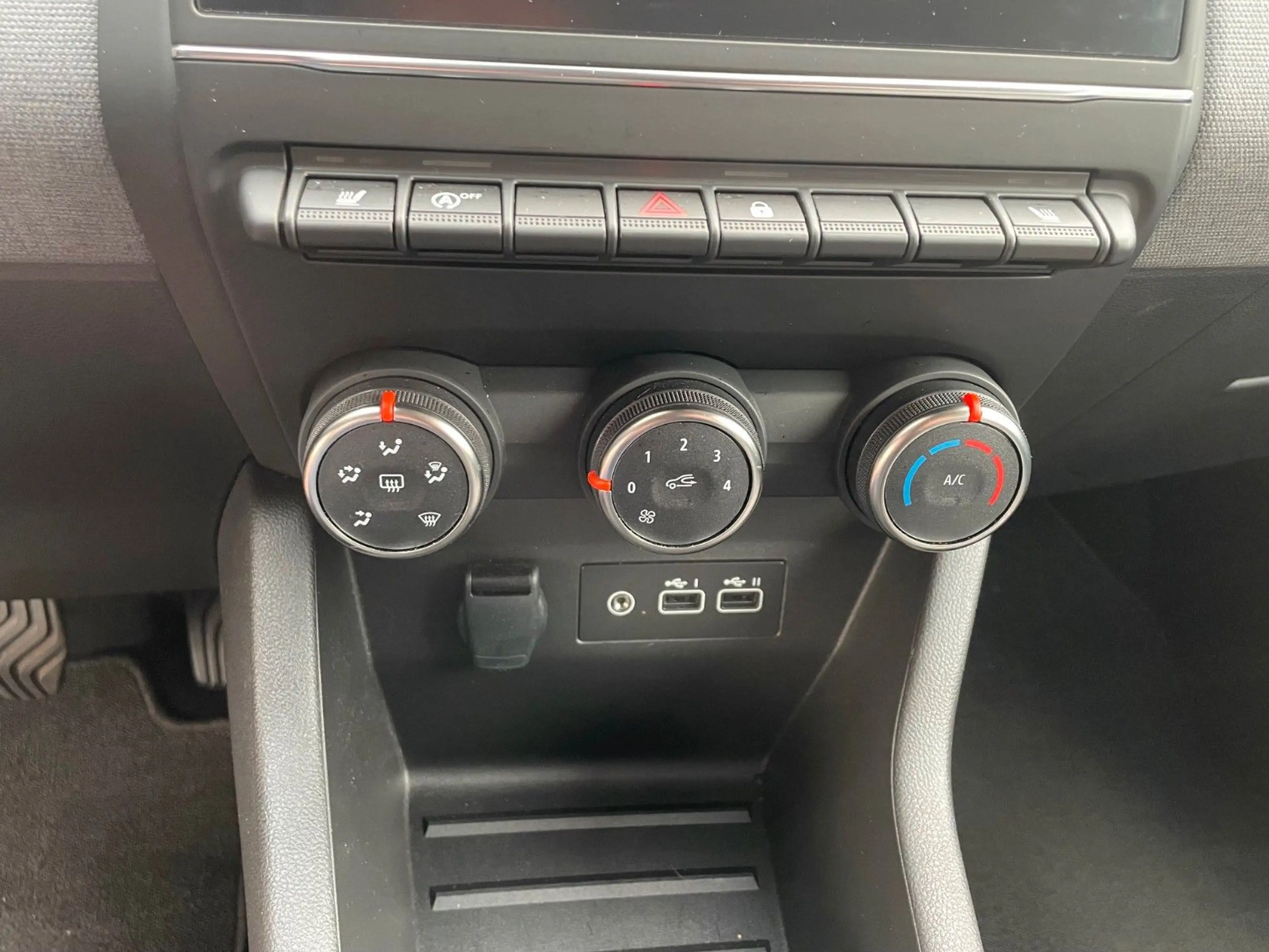 Renault Clio V Evolution inkl. Wartungsvertrag bis 2028 — photo 12