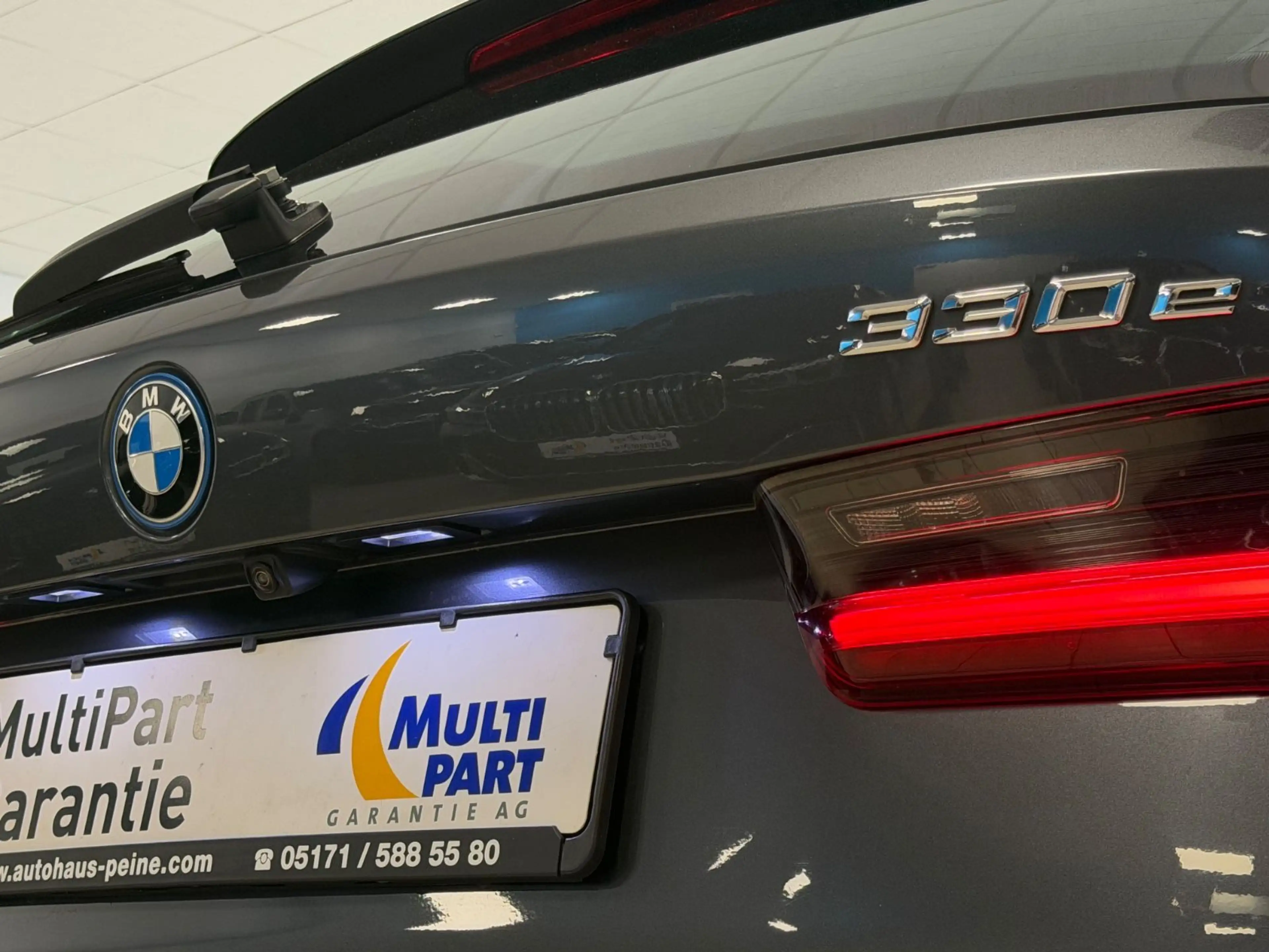 BMW 330 e xDr/Aut/SportSit/Panorama/Laser/KeyLes/HUD — photo 14