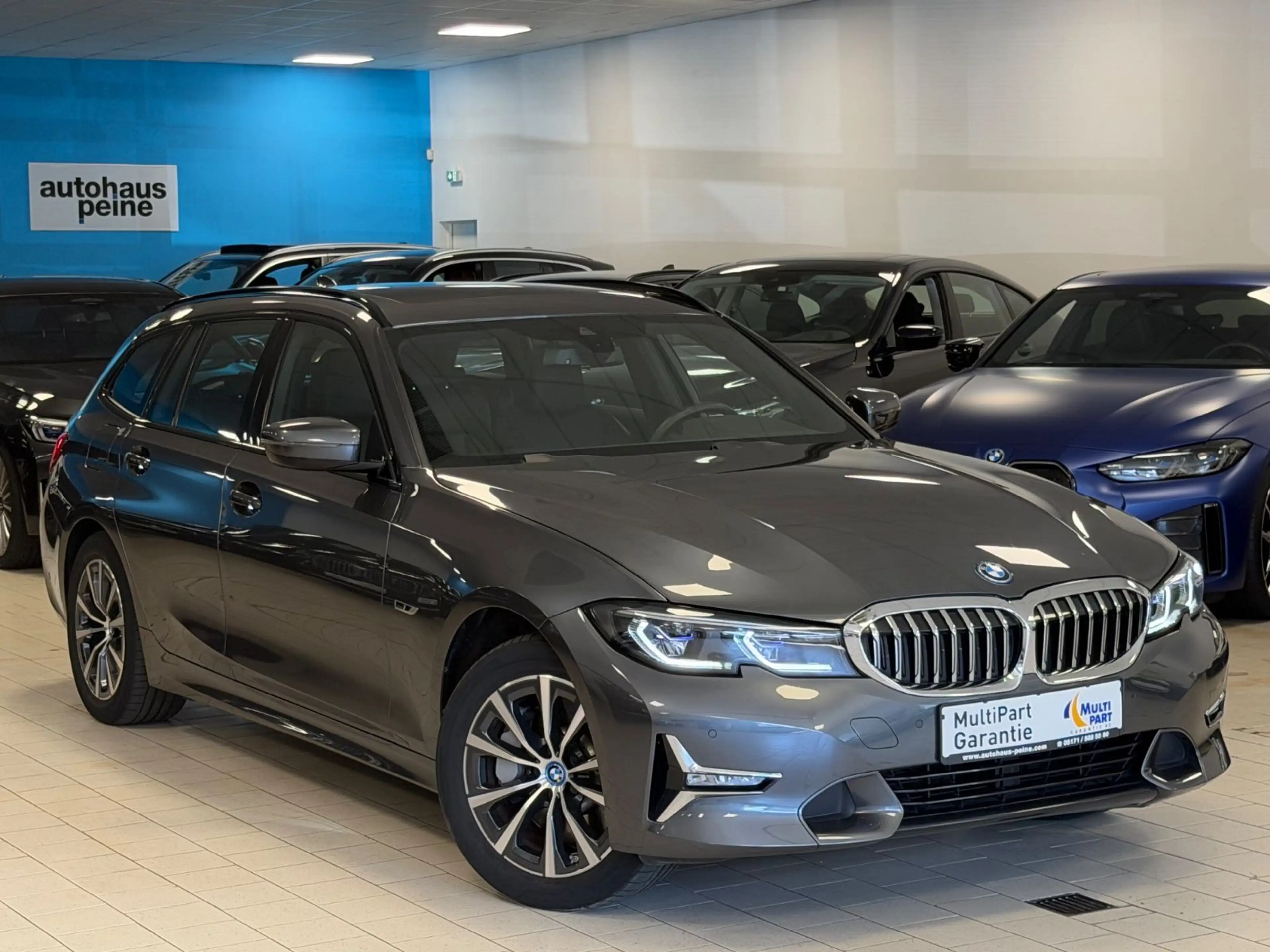 BMW 330 e xDr/Aut/SportSit/Panorama/Laser/KeyLes/HUD