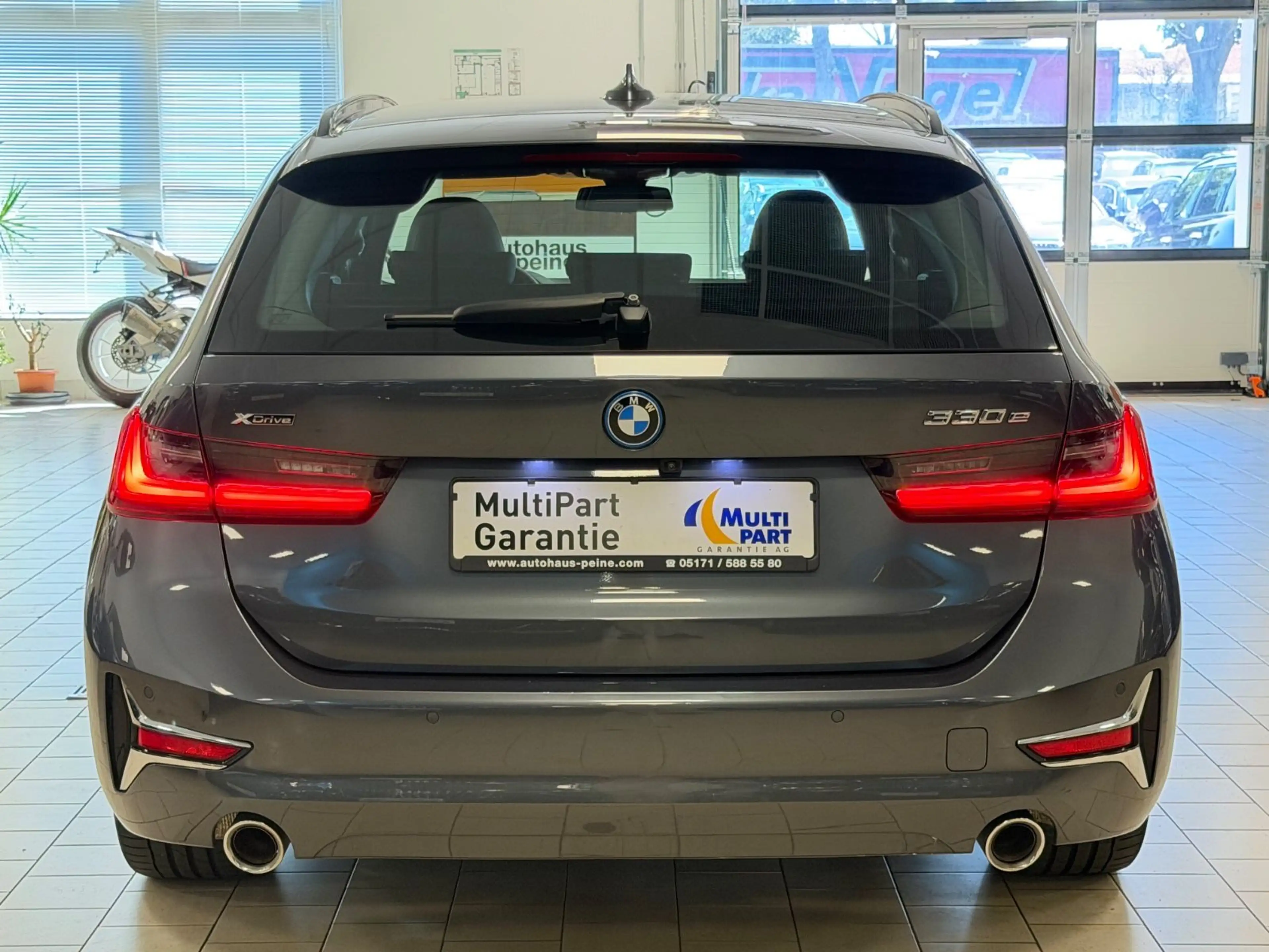 BMW 330 e xDr/Aut/SportSit/Panorama/Laser/KeyLes/HUD — photo 13