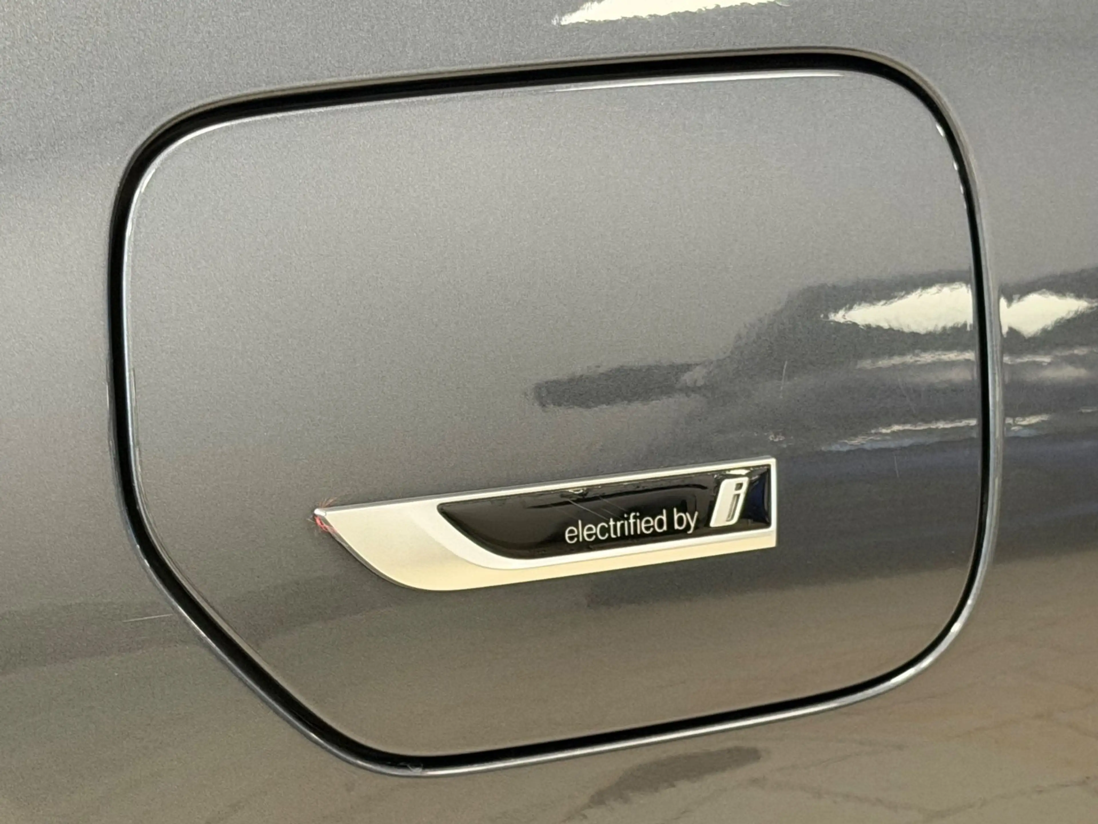 BMW 330 e xDr/Aut/SportSit/Panorama/Laser/KeyLes/HUD — photo 8