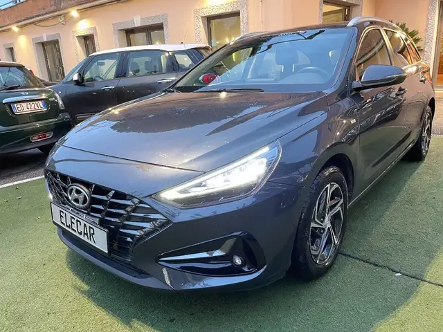 Hyundai i30 Wagon 1.0 T-GDI iMT 48V Prime tua da 246.00 eu.