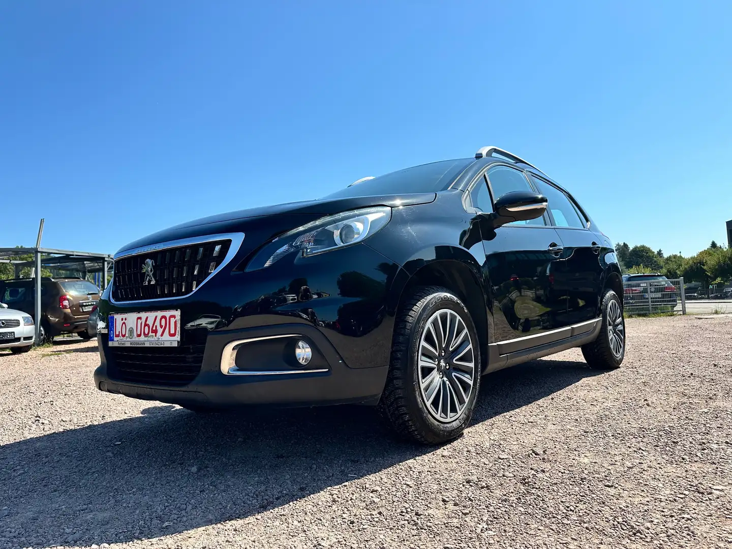 Peugeot 2008 Active*TOP Zustand*HU NEU*17.600 km* Schwarz - 1