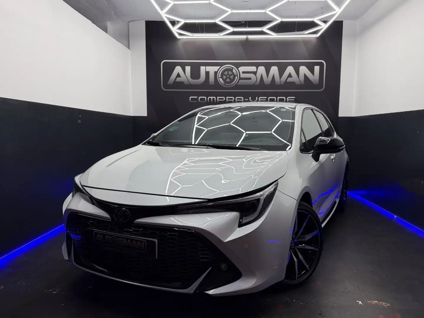 Toyota Corolla 140H GR Sport Blanco - 1