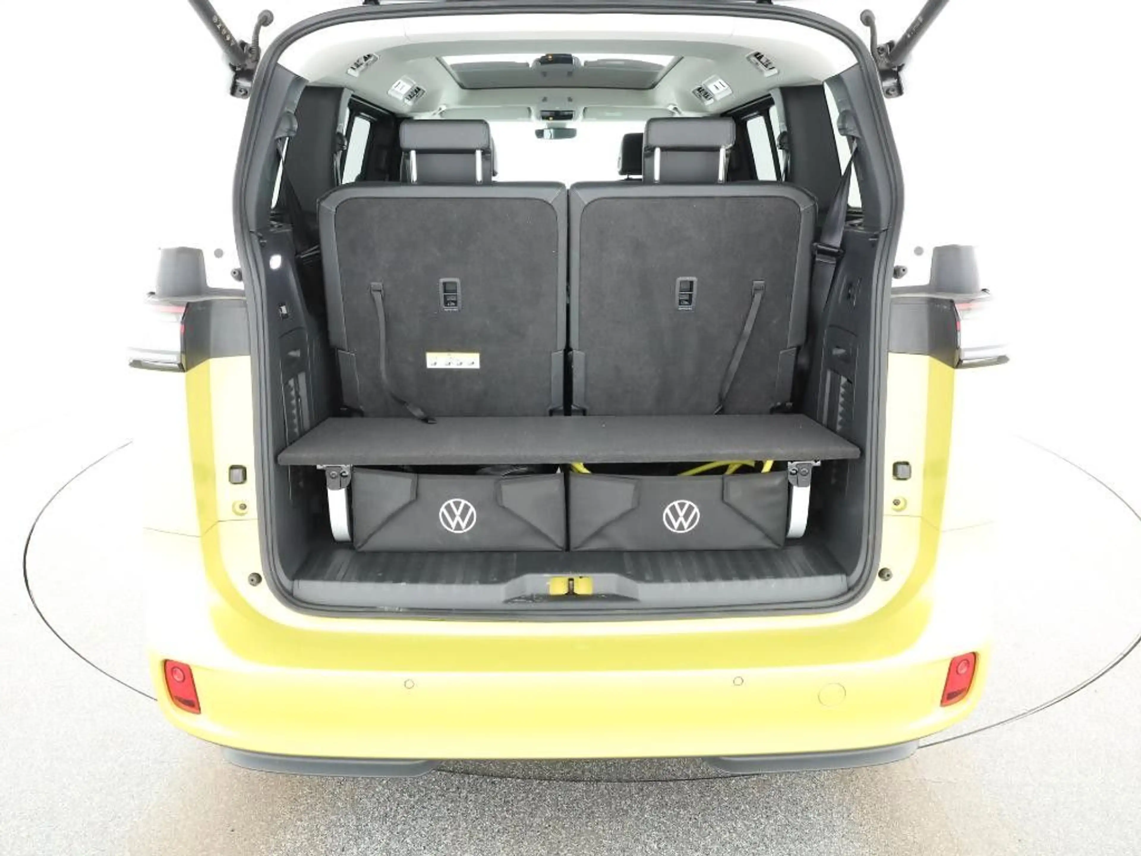 Volkswagen ID. Buzz Bus 210 kW LR Pro PANO ACC AHK HuD H/K — photo 8