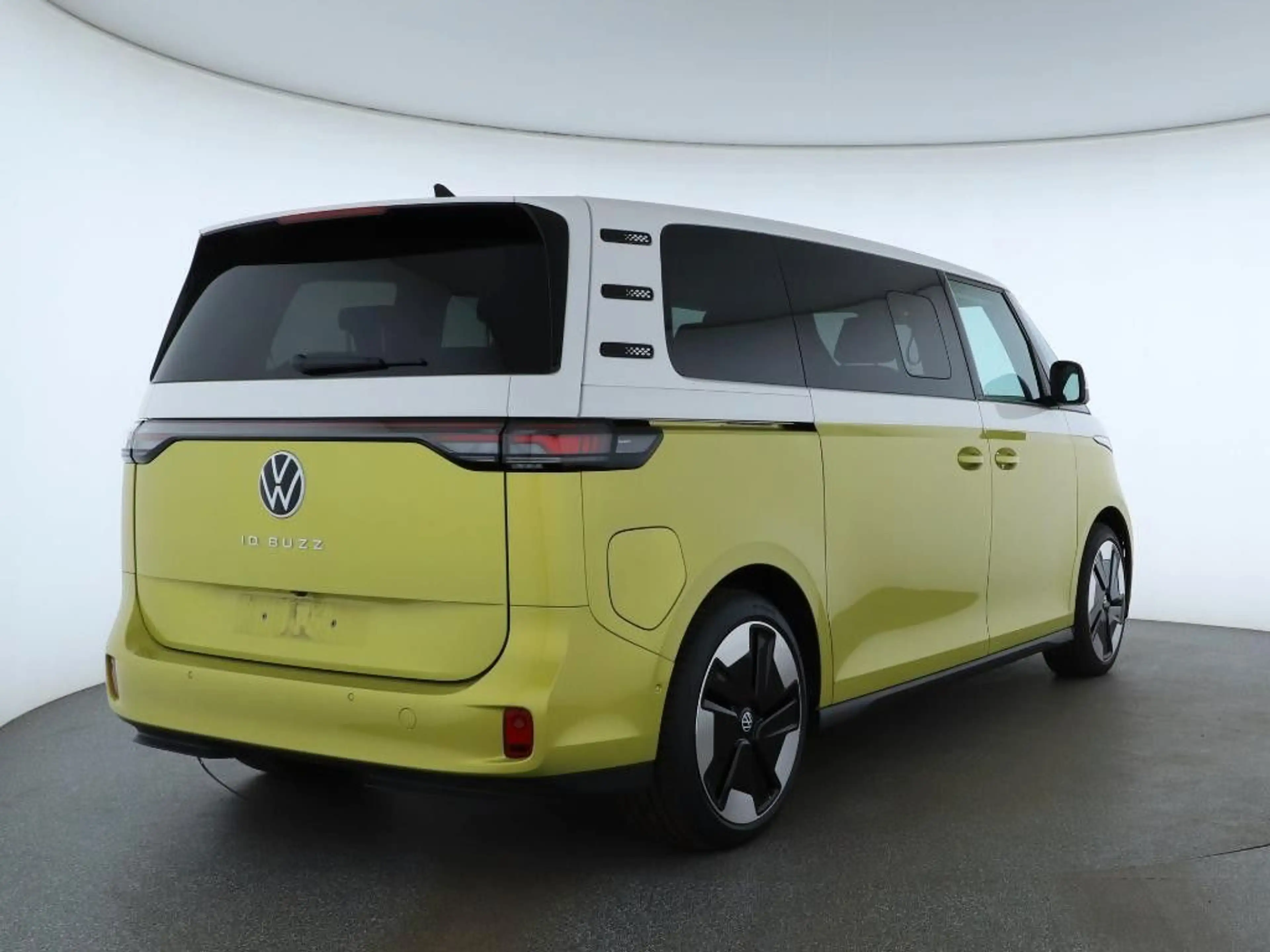 Volkswagen ID. Buzz Bus 210 kW LR Pro PANO ACC AHK HuD H/K — photo 3