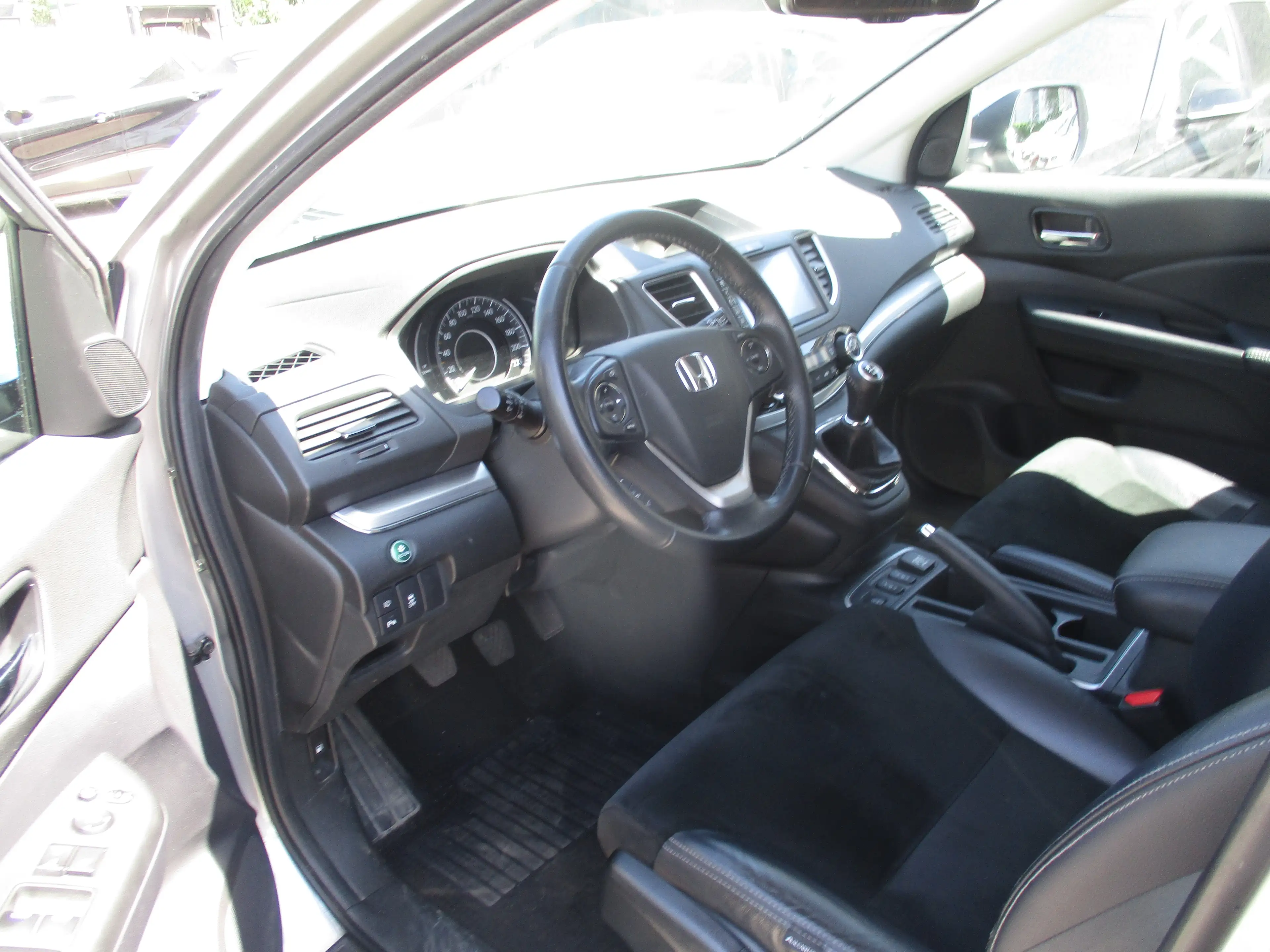 Honda CR-V 4WD — photo 7