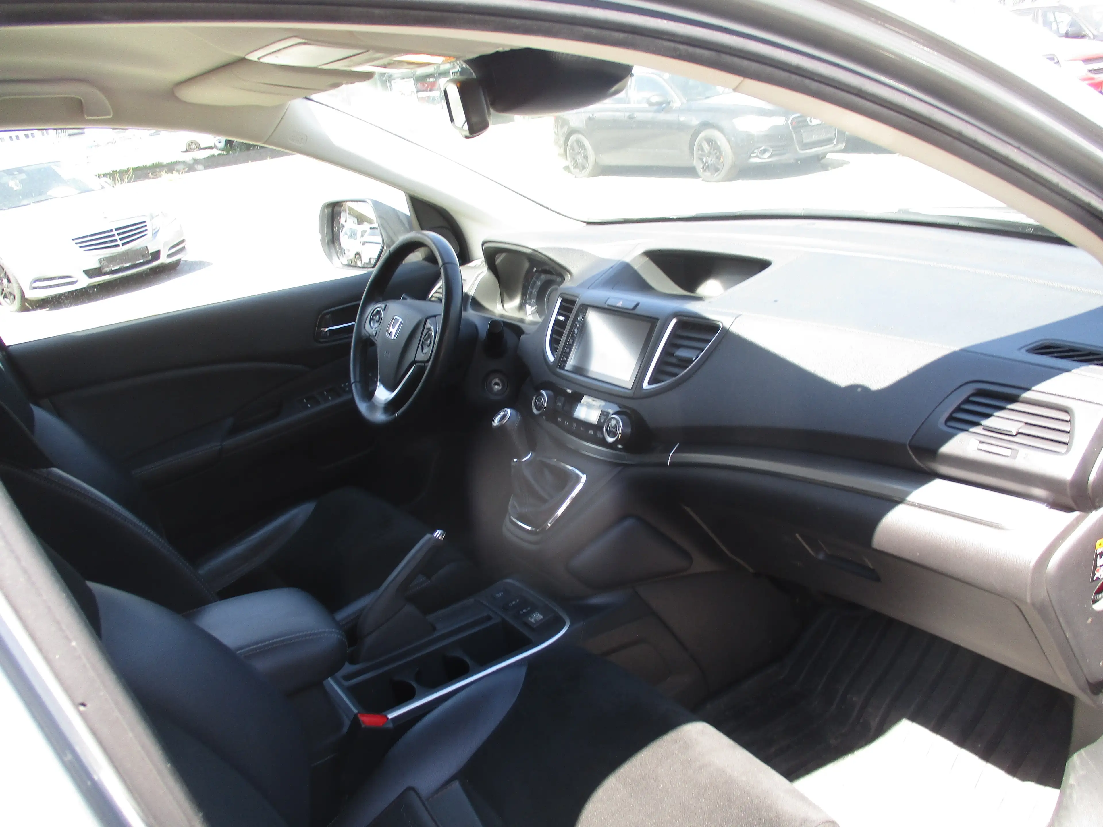 Honda CR-V 4WD — photo 8