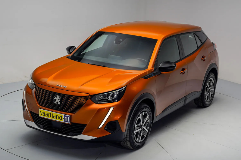 Peugeot e-2008 EV Active Pack 50 kWh 3 fase [ Navi Climate Apple/ — photo 11