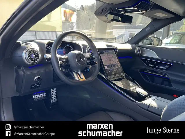 Mercedes-Benz SL view 13