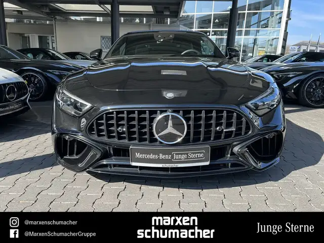Mercedes-Benz SL view 3