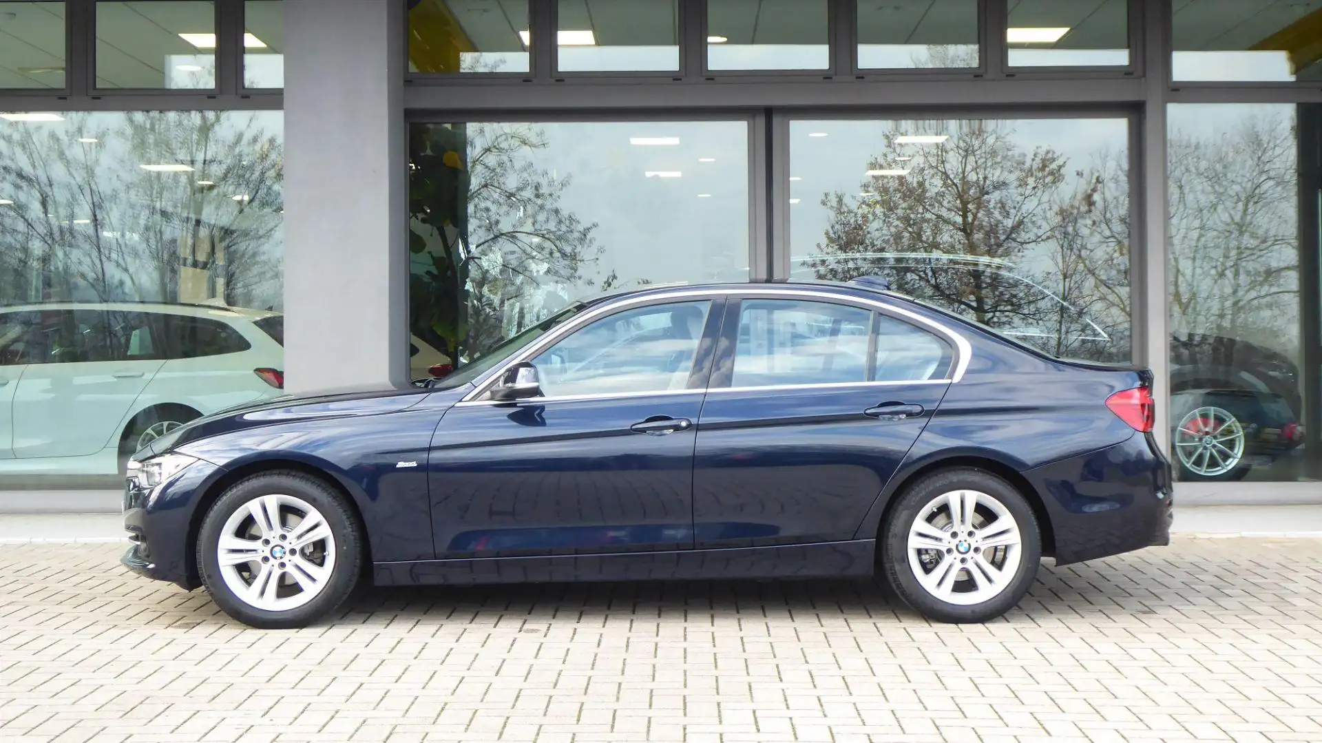 BMW 316 d Sport Blu/Azzurro - 2