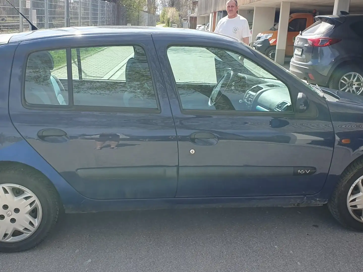 Renault Clio 1.2 16V Dynamique Bleu - 2