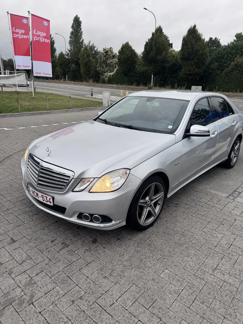 Mercedes-Benz E 220 CDI DPF BlueEFFICIENCY Automatik - 1