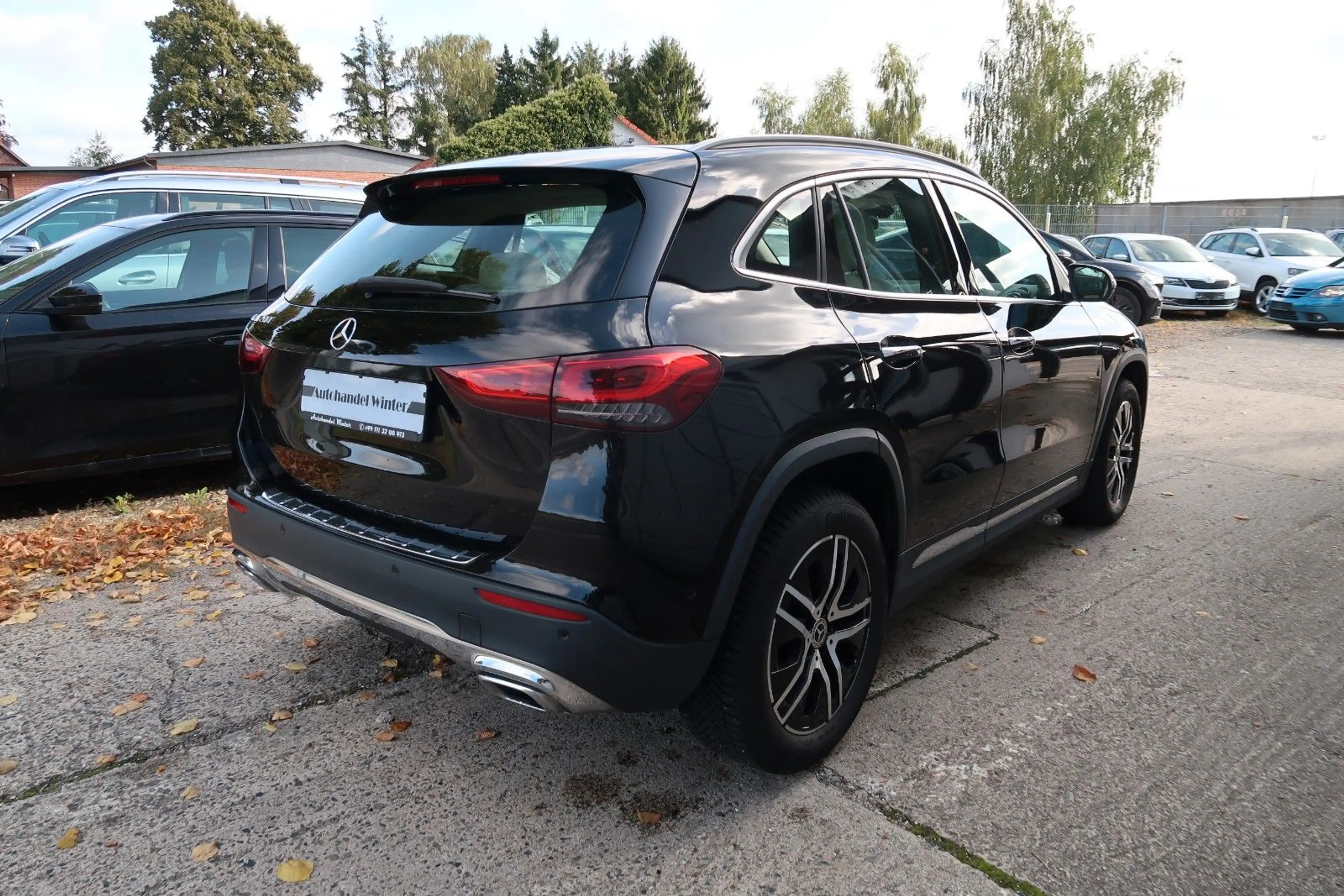 Mercedes-Benz GLA 200 |Leder|Panorama|NAV|Keyless|LED| — photo 3